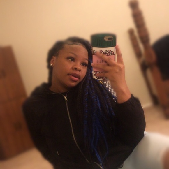 Meet your Posher, Jorden - Picture 1 of 1